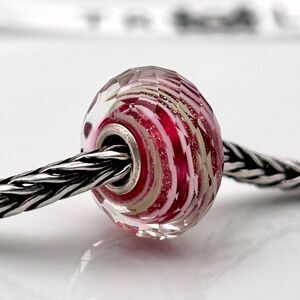 TROLLBEADS Flow of Love LAA 925 NEW w Tags! 2019 Mothers Day, Shimmer Pink Facet